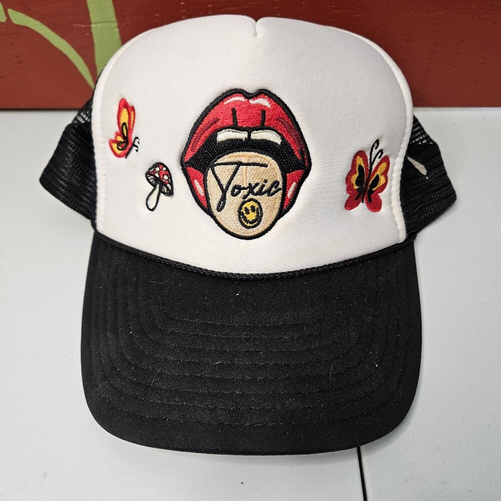 Rare DROPOUT NY Toxic (Black & White) Cap Trucker Hat Made In Japan Embroidered